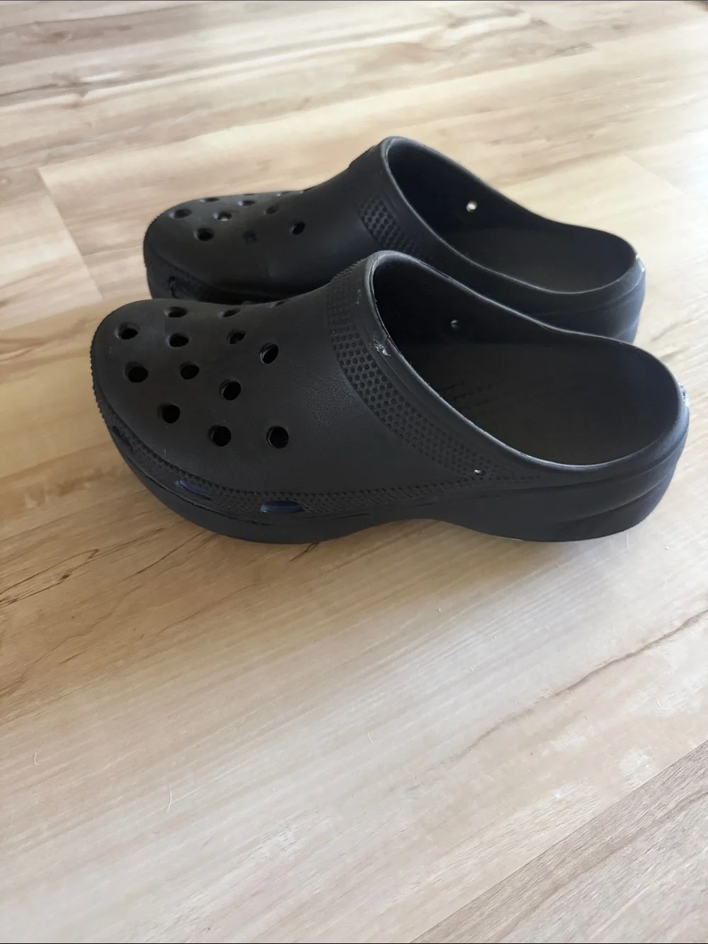 Crocs Black Slip-On platform Clogs - Picture 2 of 4